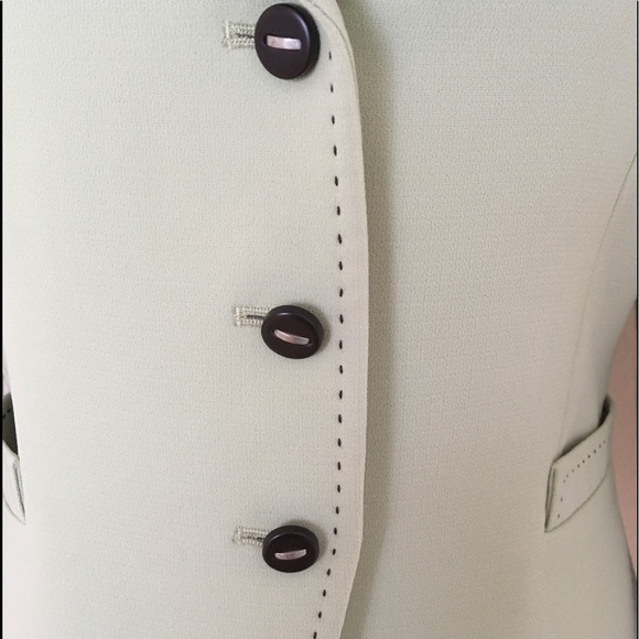 Tahari blazer jacket tailored look 3 button blazer - Picture 6 of 8